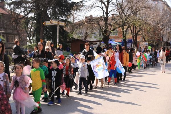 Карнавално шествие 22.03.2019 - ДГ Пролет - Сандански