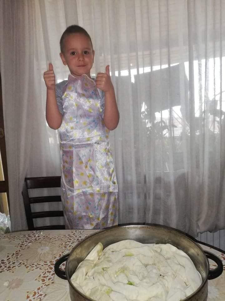 Виртуална кулинарна зложба - „Вкъщи готвим сладко с любов!” - ДГ Пролет - Сандански