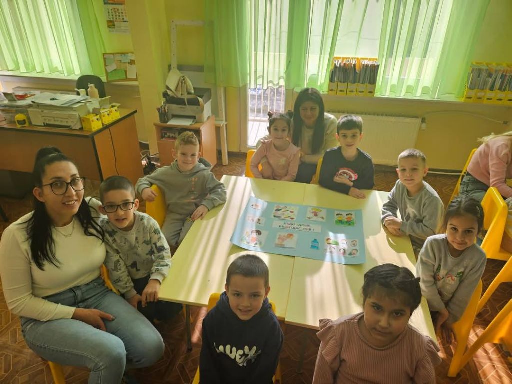 "Нарисувай здравето" - дейност по НП "Хубаво е в детската градина" - ДГ Пролет - Сандански