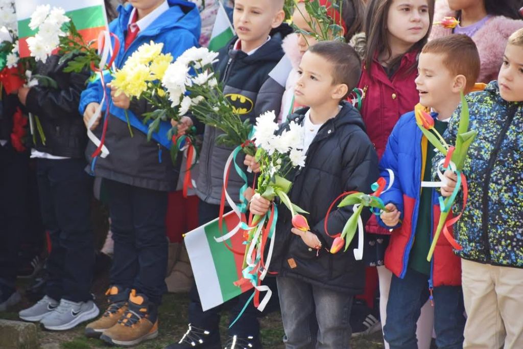 147 г. от Освобождението на България - ДГ Пролет - Сандански