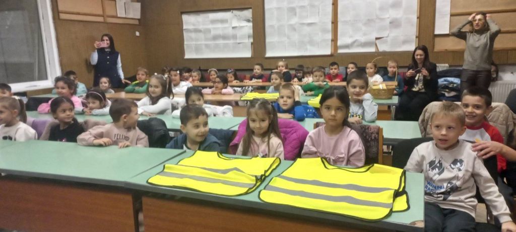 Посещение на РУ "Сандански" във връзка с дейност по НП "Безопасност на движение по пътищата" - "Движи се безопасно " - ДГ Пролет - Сандански