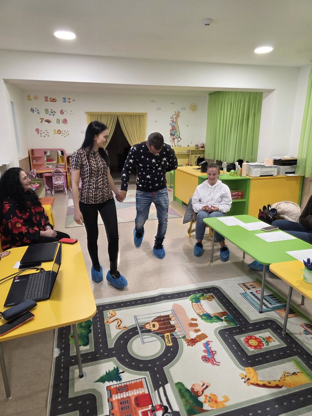 Училище за родители м. септември 25 г. - ДГ Пролет - Сандански