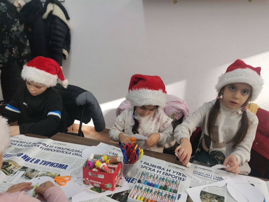 Коледна магия в Археологически музей, гр. Сандански - ДГ Пролет - Сандански