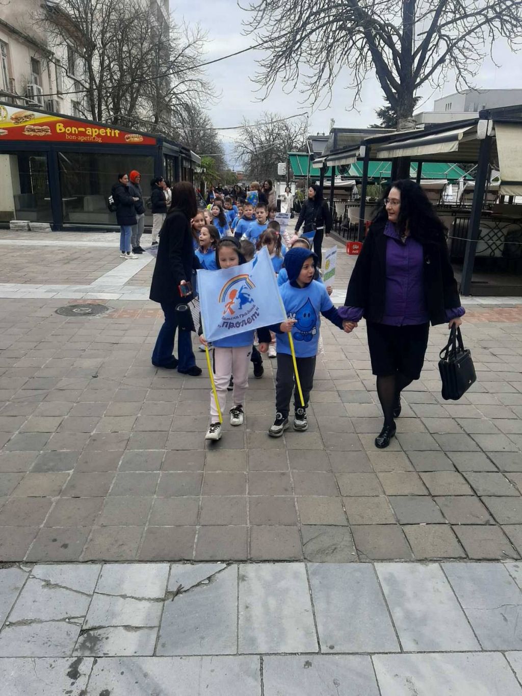"Пролетно карнавално шествие" - ДГ Пролет - Сандански